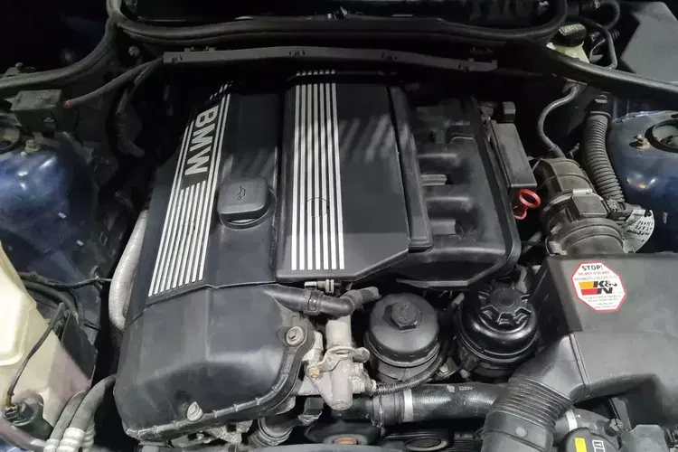 BMW Seria 3 zdjęcie 21