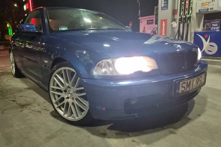 BMW Seria 3 zdjęcie 8