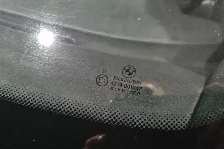 BMW Seria 3 zdjęcie 9