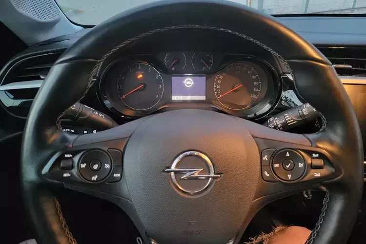 Opel Corsa zdjęcie 17