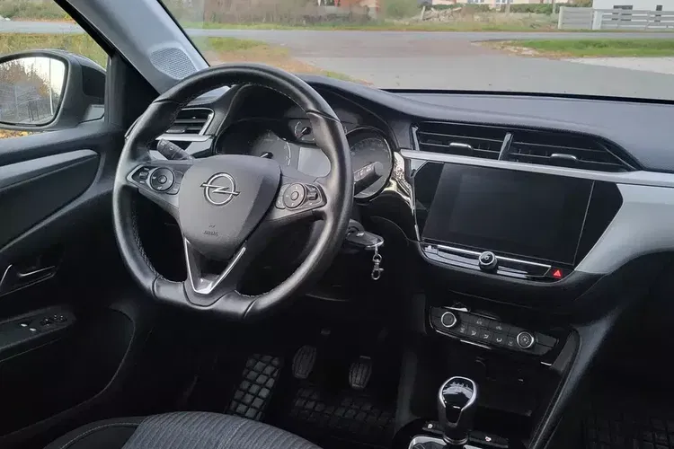 Opel Corsa zdjęcie 7