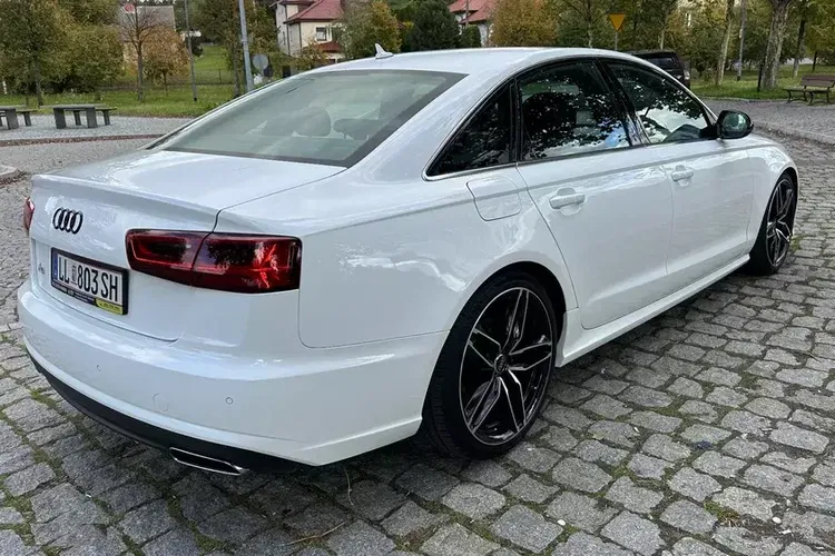 Audi A6 zdjęcie 16