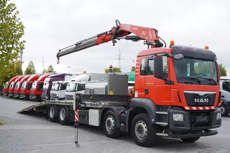 MAN TGS 35.360 E6 8×2 / HDS FASSI F235 / Laweta zdjęcie 1