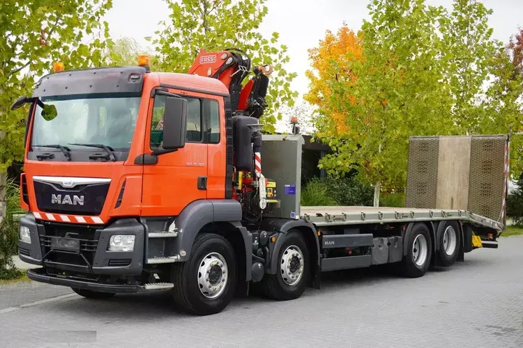 MAN TGS 35.360 E6 8×2 / HDS FASSI F235 / Laweta zdjęcie 3