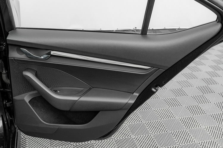 Skoda Octavia 2.0 TDI Ambition DSG LED K.cofania Ambient Salon PL VAT 23% zdjęcie 30