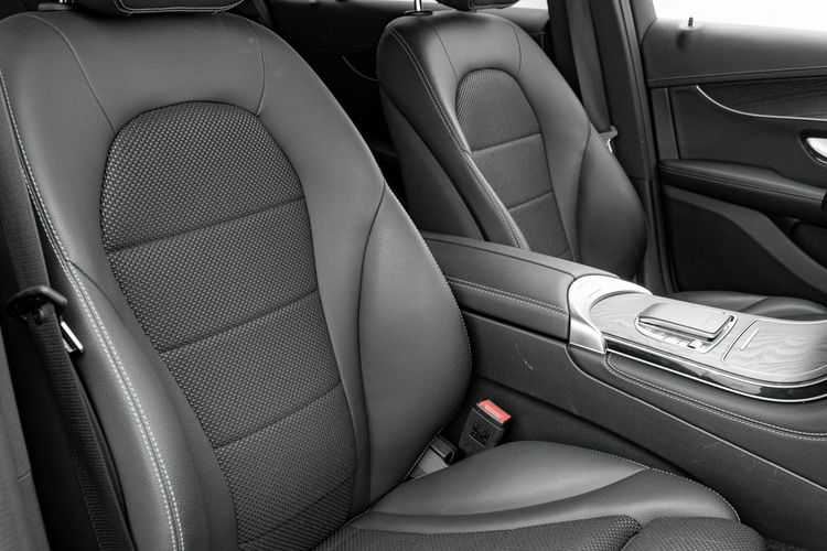 Mercedes GLC 300 GD455WK#200d 4-Matic Kamera 360 Podgrz.f Szklany dach Salon PL VAT23% zdjęcie 37