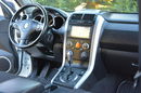Suzuki Grand Vitara 2.4b169 KM 4x4 Xenon Duża Navi Webasto ASO Hak lakier oryginał zdjęcie 20