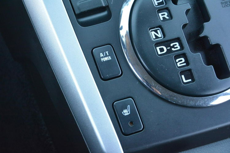 Suzuki Grand Vitara 2.4b169 KM 4x4 Xenon Duża Navi Webasto ASO Hak lakier oryginał zdjęcie 32