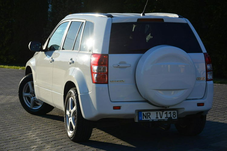 Suzuki Grand Vitara 2.4b169 KM 4x4 Xenon Duża Navi Webasto ASO Hak lakier oryginał zdjęcie 8
