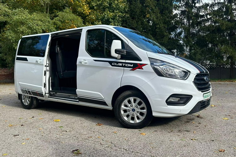 Ford Custom 2018/19 2.0 170KM ECOBLUE Long 5 osobowy Automat Klimatyzacja Tempomat zdjęcie 7