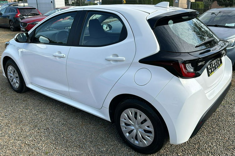 Toyota Yaris hybryda, automat, kamera, 6 tys, km zdjęcie 3