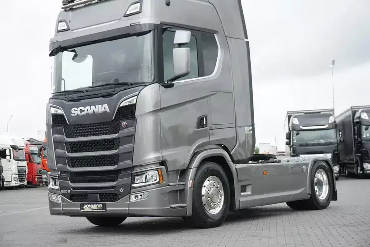 Scania / S 590 / V 8 / EURO 6 / ACC / RETARDER / PEŁNA OPCJA zdjęcie 22