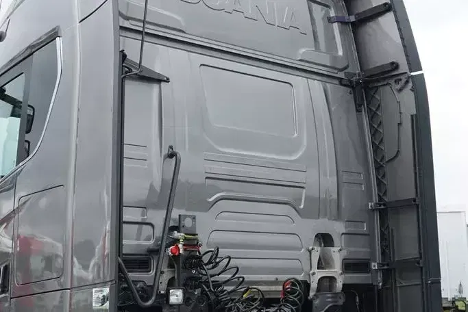 Scania / S 590 / V 8 / EURO 6 / ACC / RETARDER / PEŁNA OPCJA zdjęcie 39