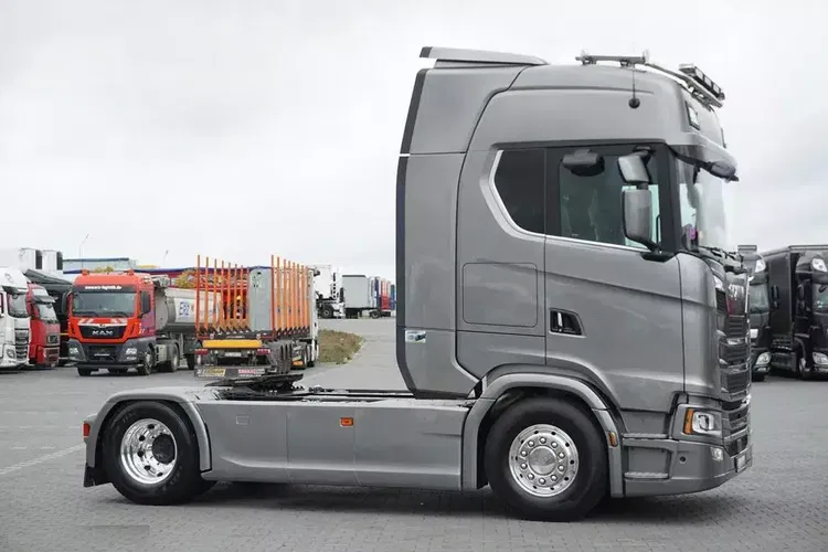 Scania / S 590 / V 8 / EURO 6 / ACC / RETARDER / PEŁNA OPCJA zdjęcie 4