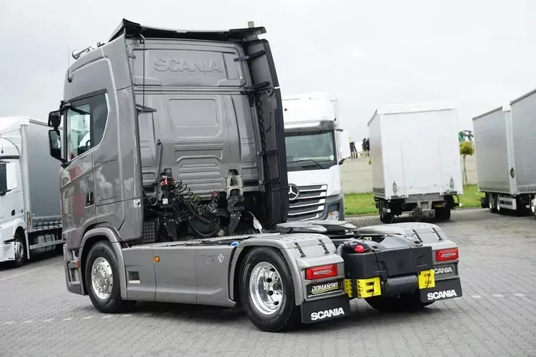 Scania / S 590 / V 8 / EURO 6 / ACC / RETARDER / PEŁNA OPCJA zdjęcie 5