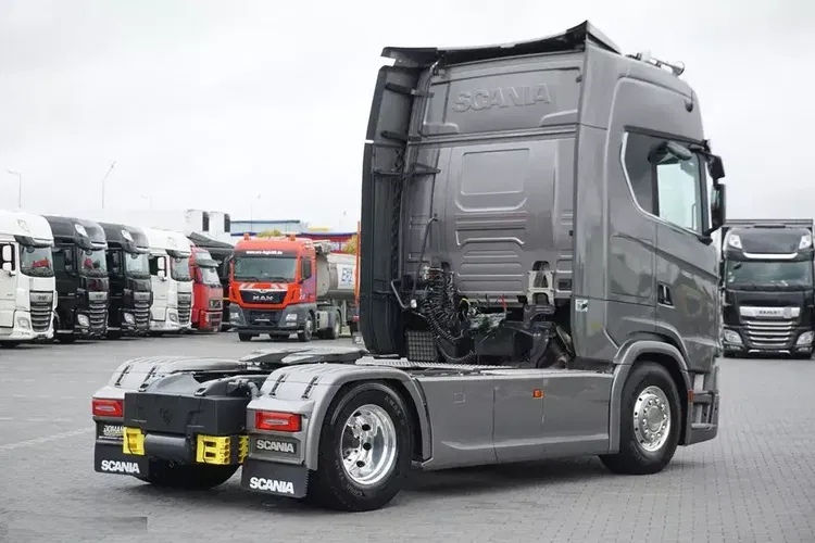 Scania / S 590 / V 8 / EURO 6 / ACC / RETARDER / PEŁNA OPCJA zdjęcie 6