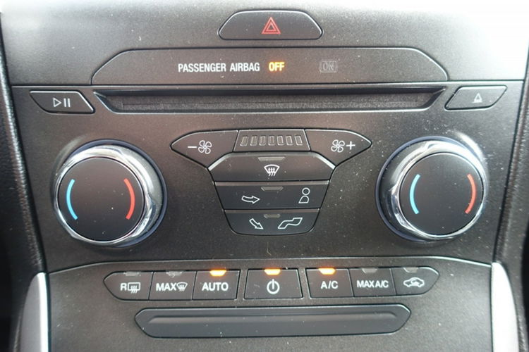 Ford EDGE Zrejestrowany / 3, 5 Benz - 284 KM / Automat / Mały przebnieg zdjęcie 20