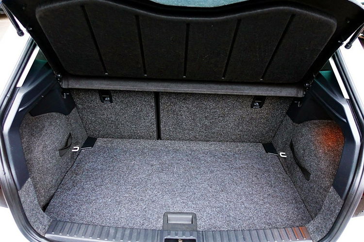 Seat Ibiza FR FullLed 115KM 2xKlimatronic 3Lata GWARANCJA I-wł Kraj Bezwypadkowy 4x2 zdjęcie 12