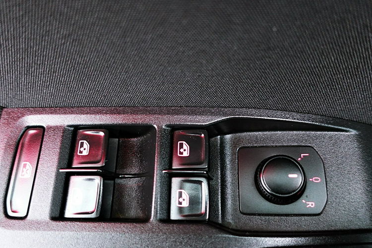 Seat Ibiza FR FullLed 115KM 2xKlimatronic 3Lata GWARANCJA I-wł Kraj Bezwypadkowy 4x2 zdjęcie 14