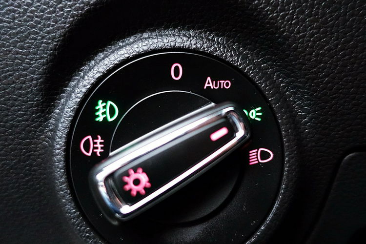 Seat Ibiza FR FullLed 115KM 2xKlimatronic 3Lata GWARANCJA I-wł Kraj Bezwypadkowy 4x2 zdjęcie 15