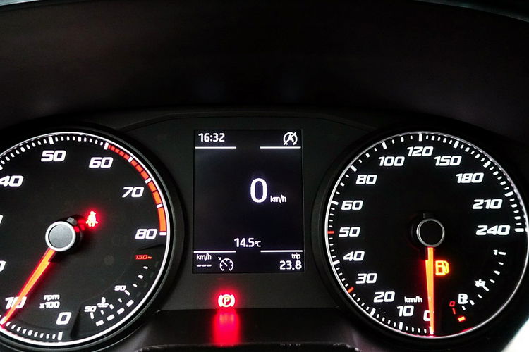 Seat Ibiza FR FullLed 115KM 2xKlimatronic 3Lata GWARANCJA I-wł Kraj Bezwypadkowy 4x2 zdjęcie 33