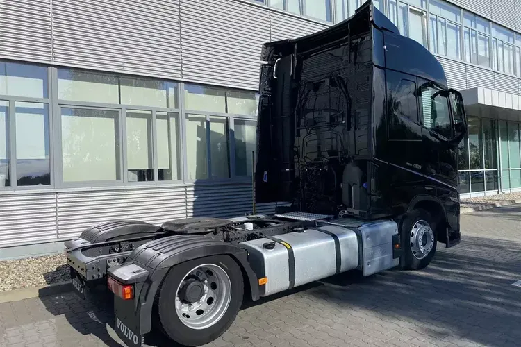 Volvo FH460 TC I-SAVE, rama x-low (MEGA ) zdjęcie 1