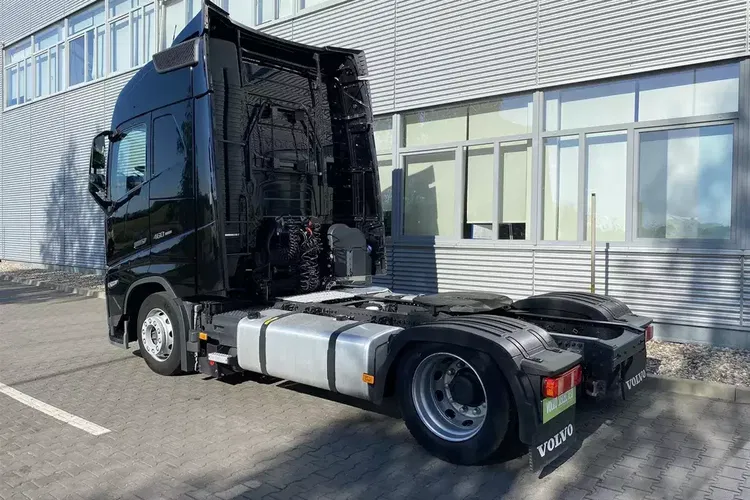 Volvo FH460 TC I-SAVE, rama x-low (MEGA ) zdjęcie 2