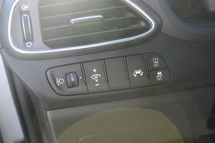 Hyundai i30 Salon Polska F-vat Gwarancja 1.4i CLASSIC + zdjęcie 11