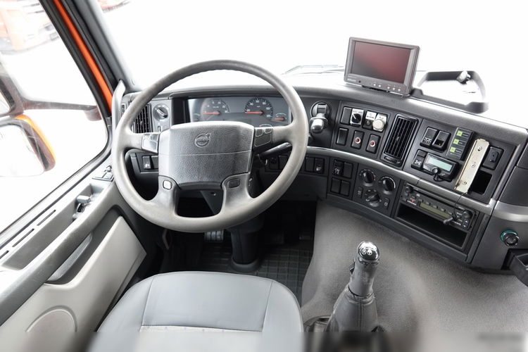 Volvo FM 400 / 6x4 / WYWROTKA / HYDROBURTA / BORDMATIC / MANUAL / SPROWADZONY zdjęcie 41