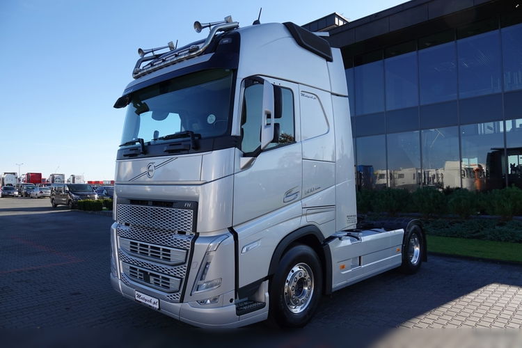 Volvo FH 500 / XXL / RETARDER / KLIMA POSTOJOWA / SKÓRY / ALUFELGI / PO ZŁOTYM KONTRAKCIE SERWISOWYM zdjęcie 6