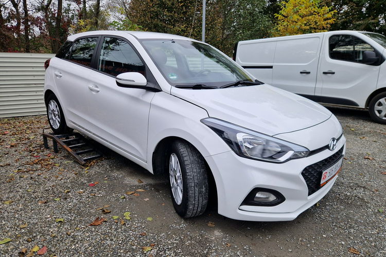 Hyundai i20 ASO. Klimatyzacja. 5 drzwi zdjęcie 4