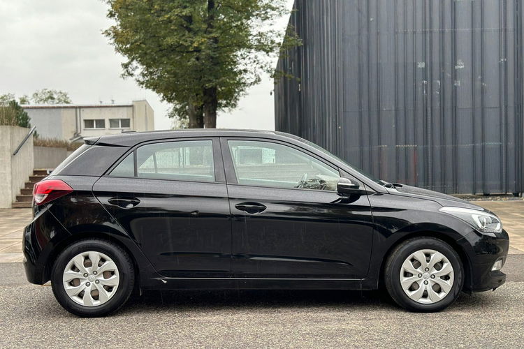 Hyundai i20 zdjęcie 8