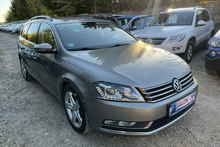 Volkswagen Passat 2.0 1WŁ LED BiXenon Climatronic Bezwypadkowy Alu Stan B.db zdjęcie 7