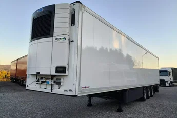 Schmitz CHŁODNIA / OŚ PODNOSZONA / 5500 mth / IDEALNY STAN /