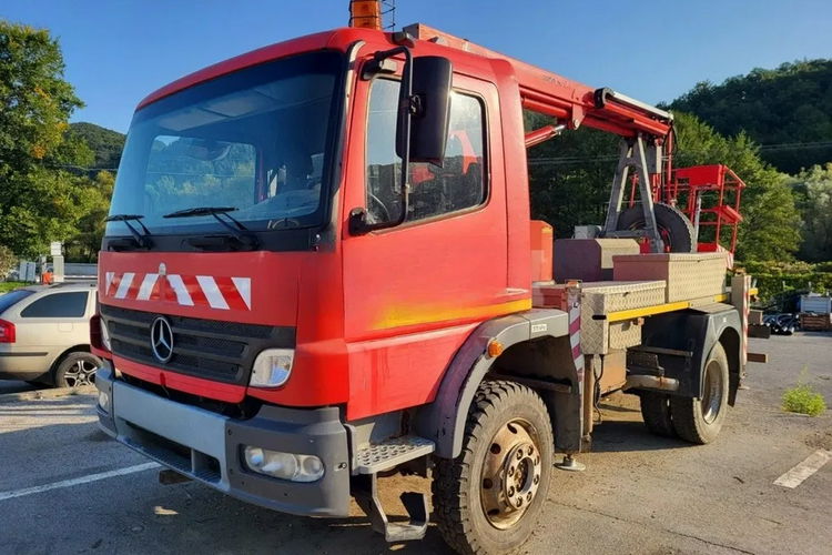 Atego 918 Mercedes-Benz Atego 918 / 4x4/ zwyżka 16m / podnośnik koszowy zdjęcie 3