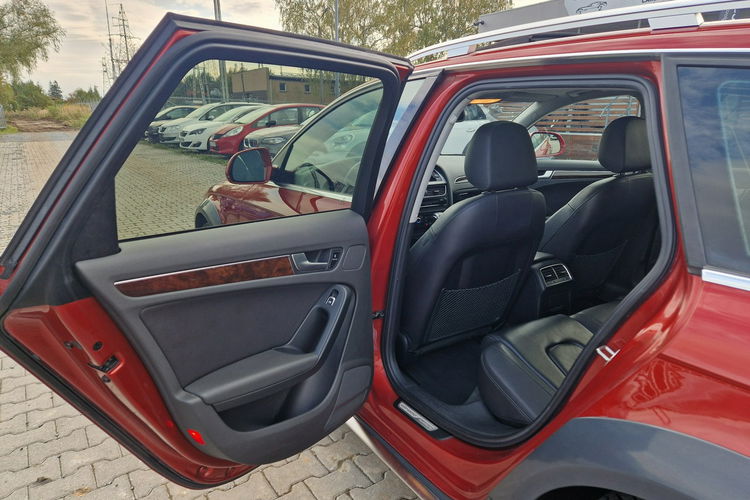 Audi A4 Allroad Allroad Panorama Ele.Klapa Bi-Xenon Key-Less Kamera Skóra Czujniki zdjęcie 25