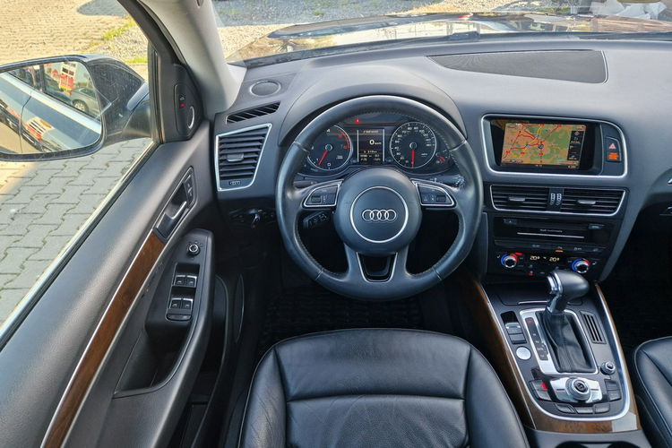 Audi Q5 Panorama Ele.Klapa Bi-Xenon Key-Less Kamera Skóra Czujniki Gwarancja zdjęcie 32