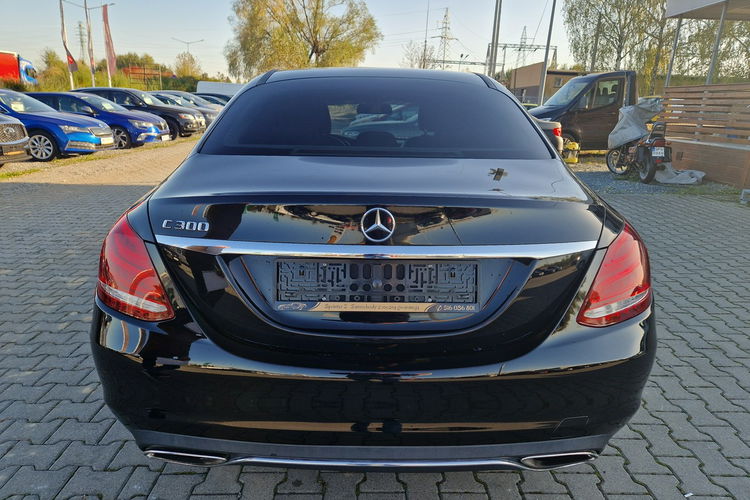 Mercedes C 300 C300 Skóra Kamera Drewno Łopatki CzujnikMartwegoPola Gwarnacja zdjęcie 7