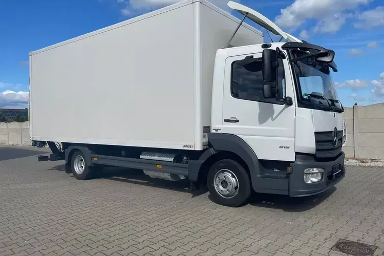 Mercedes ATEGO 816 , ładowność 3060 kg zdjęcie 4