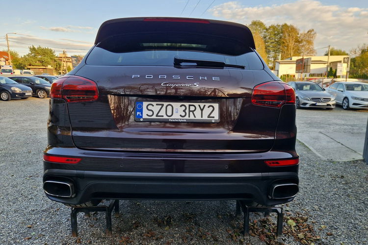 PORSCHE Cayenne GTS GTS. Przebieg Autostradowy. zdjęcie 5