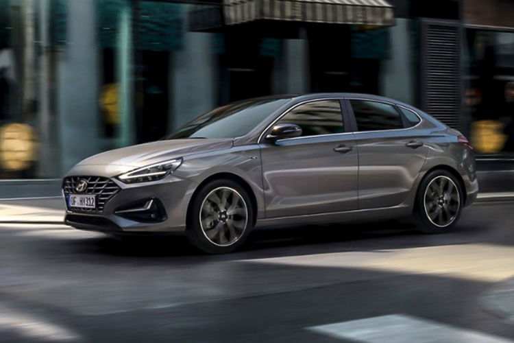 HYUNDAI i30 Fastback 1.5 T-GDI 48V Smart zdjęcie 1