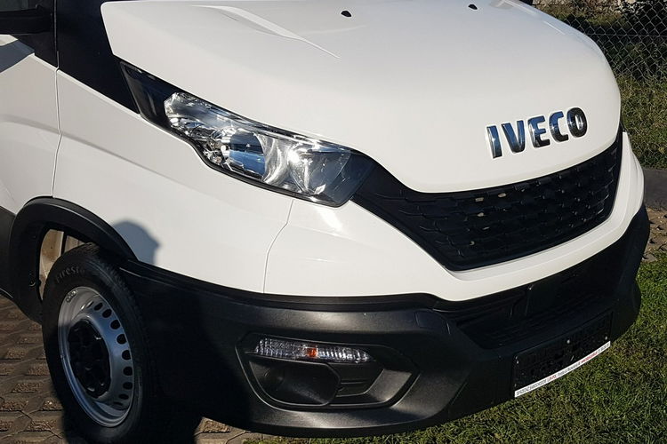 Iveco Daily KONTENER NISKOPODŁOGOWY 4.43x2.23x2.42 SKLEP FOODTRUCK KAMPER KLIMA zdjęcie 27