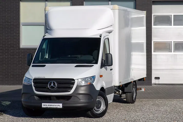 Mercedes Sprinter 2.2 KONTENER + WINDA zdjęcie 2