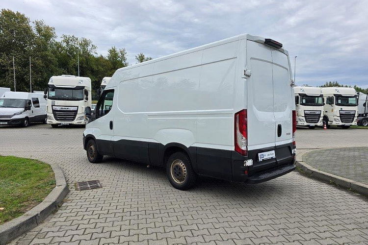 Iveco DAILY 35S15 zdjęcie 4