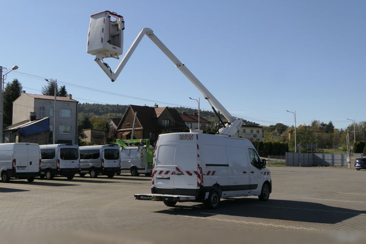 Renault MASTER / PODNOŚNIK KOSZOWY - 12 metrów / WZWYŻKA / 2020 ROK zdjęcie 8