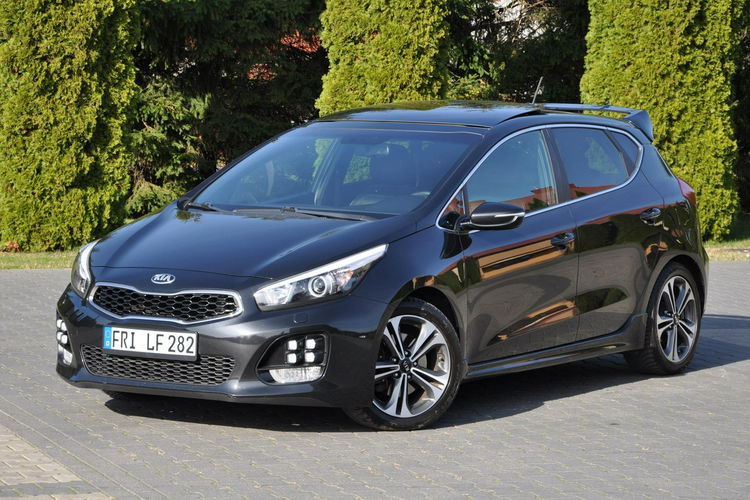 Kia Cee'd GT-Line Ledy Bixenon Panorama Navi Kamera Parkr. z Niemiec zdjęcie 2