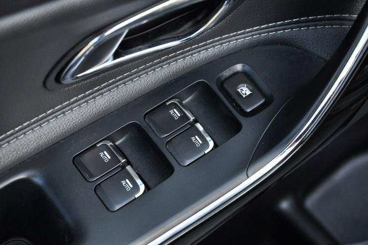 Kia Cee'd GT-Line Ledy Bixenon Panorama Navi Kamera Parkr. z Niemiec zdjęcie 28