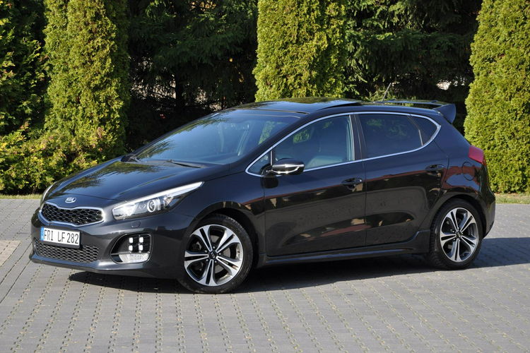 Kia Cee'd GT-Line Ledy Bixenon Panorama Navi Kamera Parkr. z Niemiec zdjęcie 3