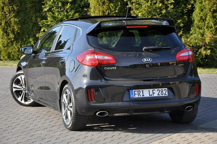 Kia Cee'd GT-Line Ledy Bixenon Panorama Navi Kamera Parkr. z Niemiec zdjęcie 5