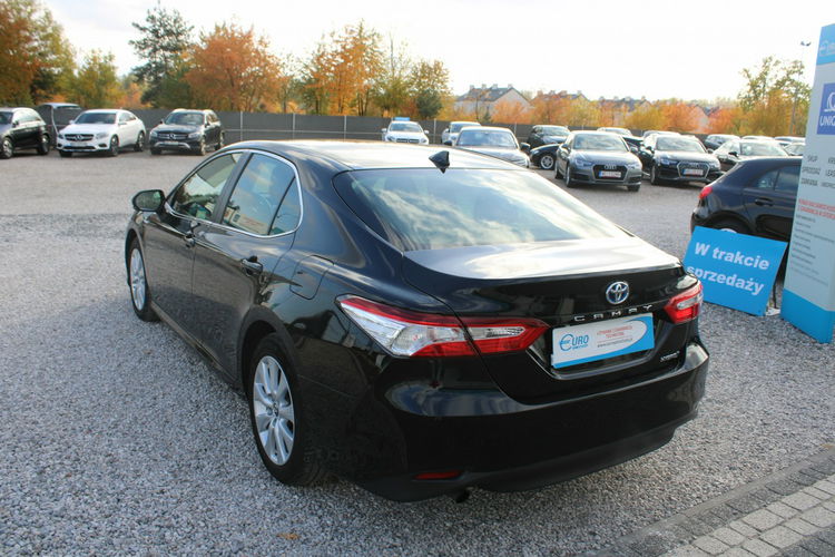 Toyota Camry 2.5 Hybrid e-CTV Comfort F-vat Kamera Gwarancja zdjęcie 7